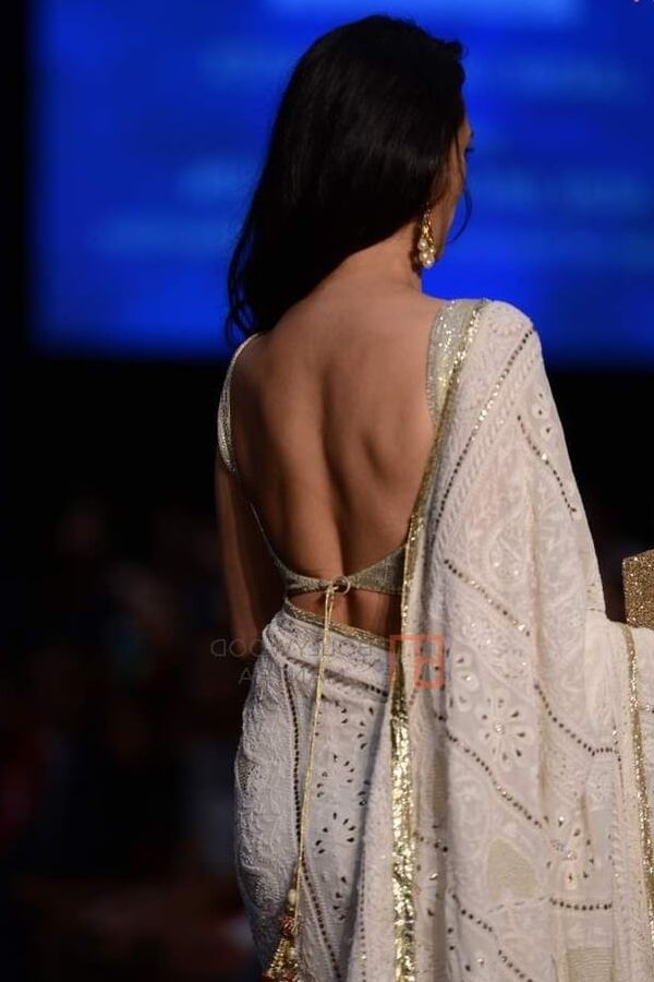 ROSHNI CHOPRA