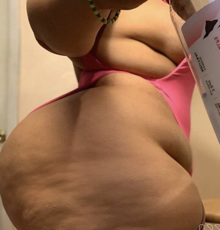 Huge Tits Huge Ass