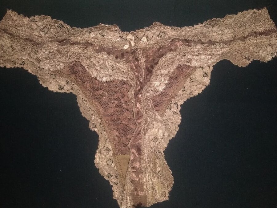 Some panties i took - Algunas tangas que tome