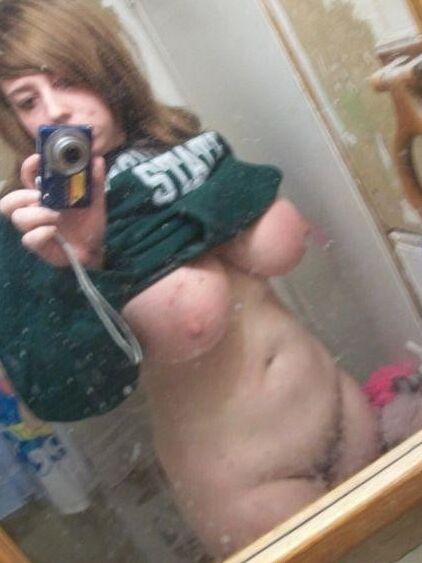 BoobsSelfie
