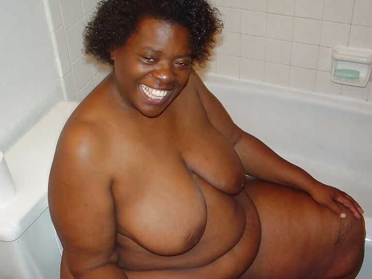 Older and hot (In the bathroom)