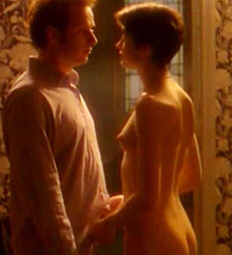 Anne Brochet ( - )