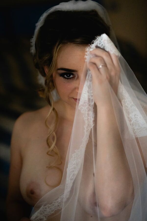 Sexy brides