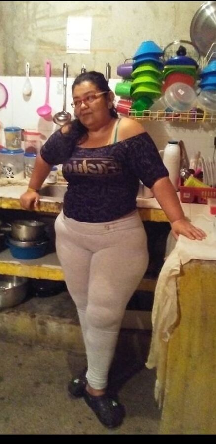 Brenda Mamacita Nalgona