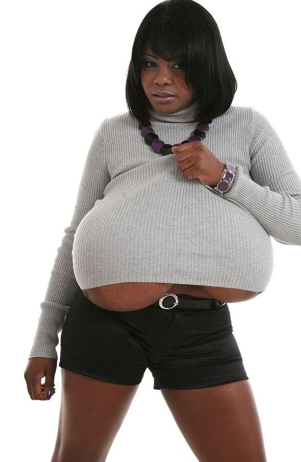 Miosotis Huge under shirt peak