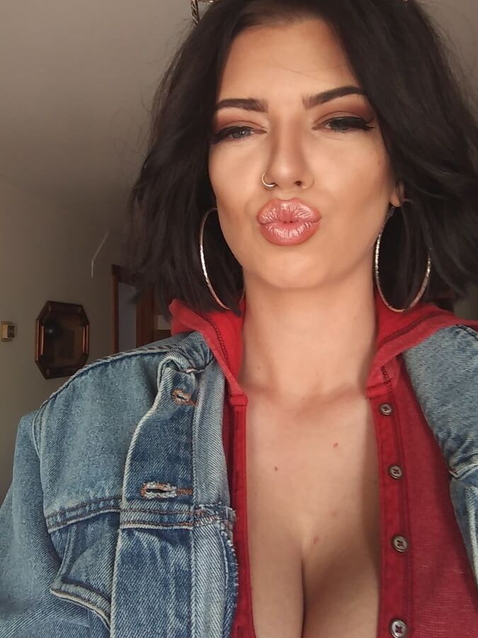 Big Tits Girlfriend