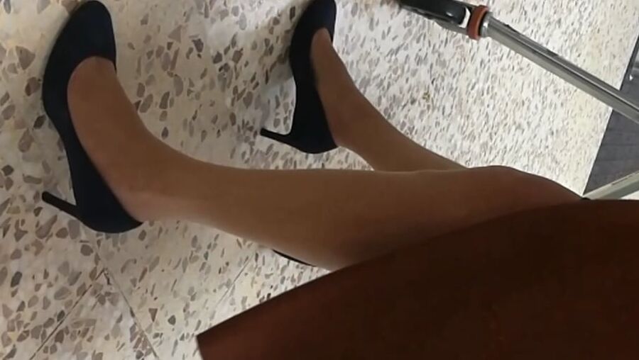 SMA sexy friends feet