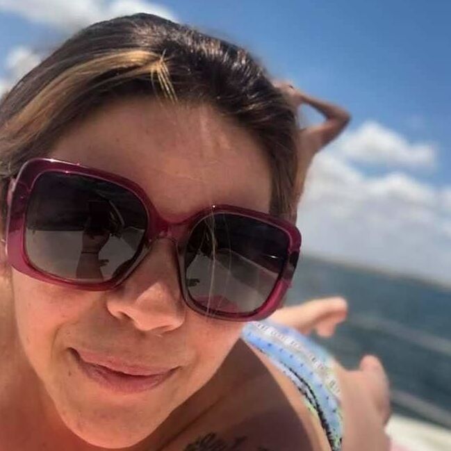 Milfs - comment and rate