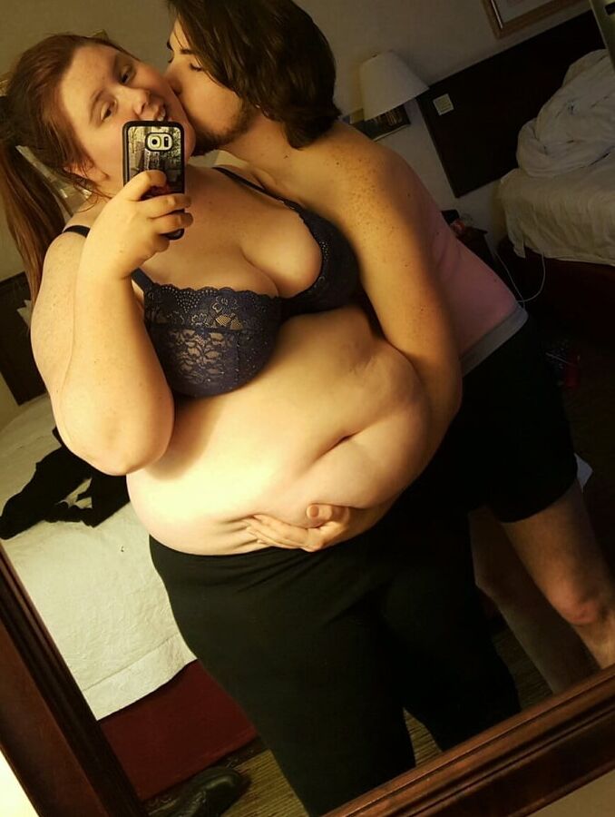 Fat Chicks With Skinny Friends