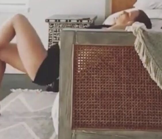 Evangeline Lilly in hot pants