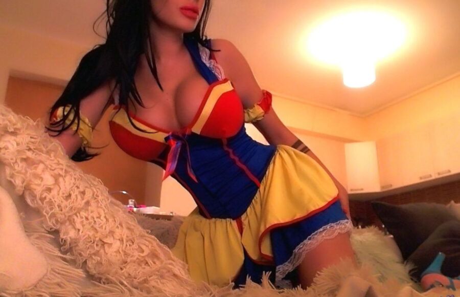 Sexy snow whites