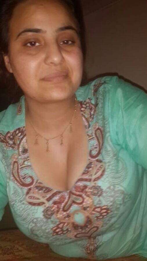 Desi BBW AUnty