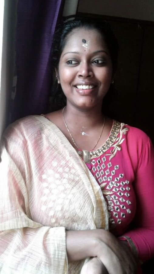Desi Malyali Girl Krishna