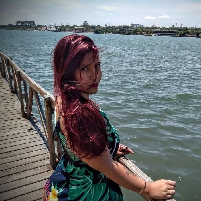 PUTA DO INSTAGRAM: Giovana Damacena