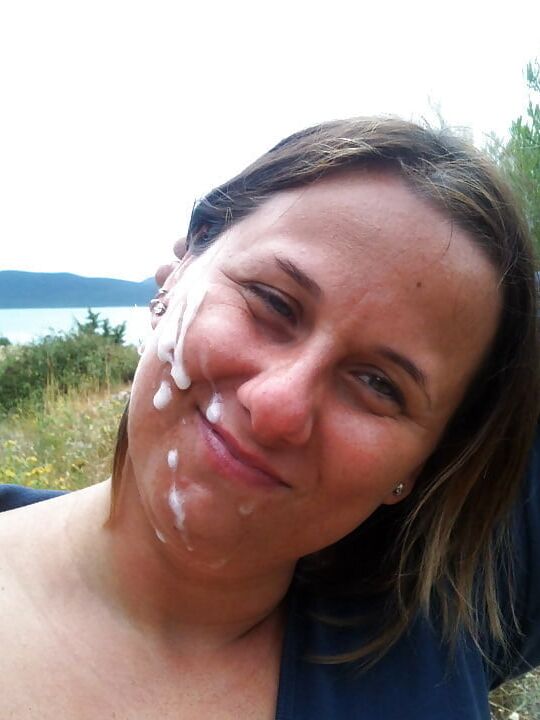 Salope pour une ejac en pleine gueule vol. - facial cum