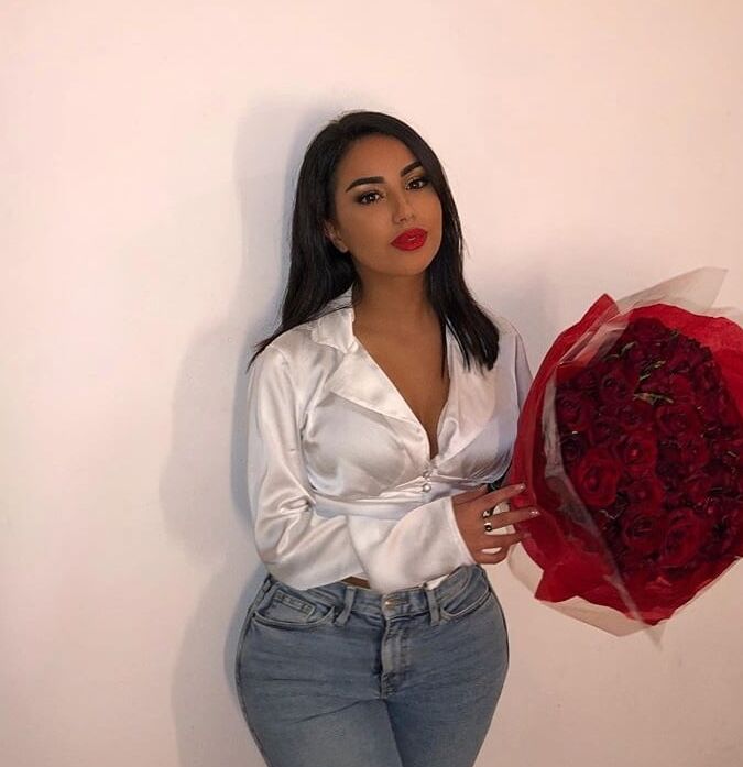 Sexy moroccan instagram model