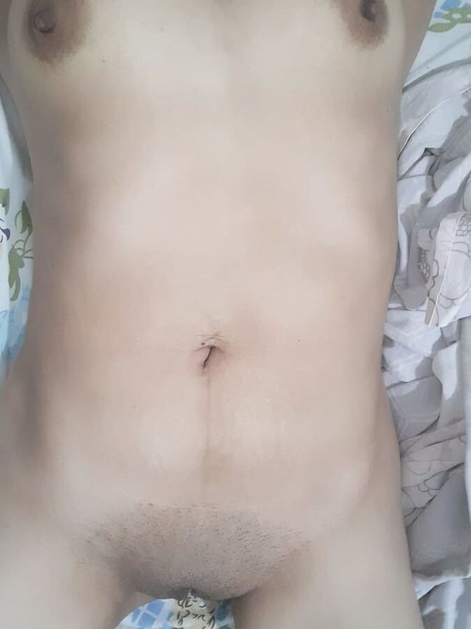 A mi trola le ordeno mostrarse