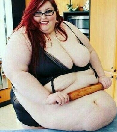 BBW &amp; SSBBW With Resting Bellies