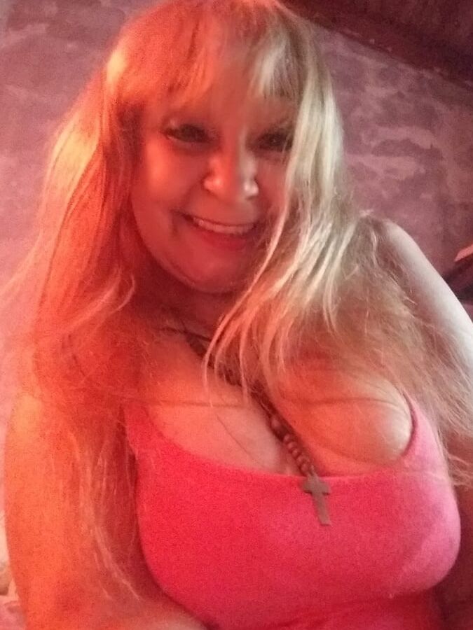 Andrea Gonzalez ... Faceb