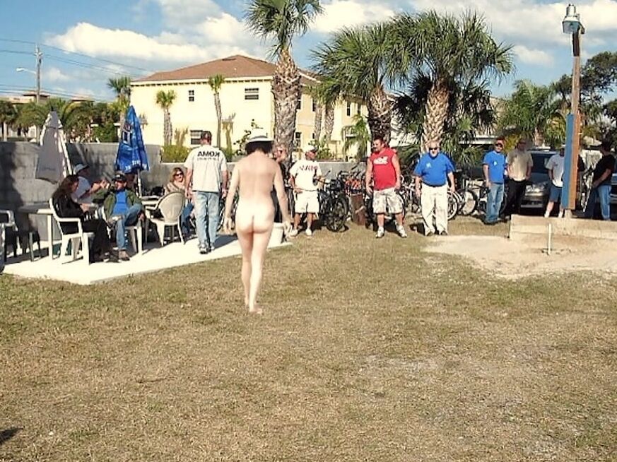 Ban the use of clothing for women in public places