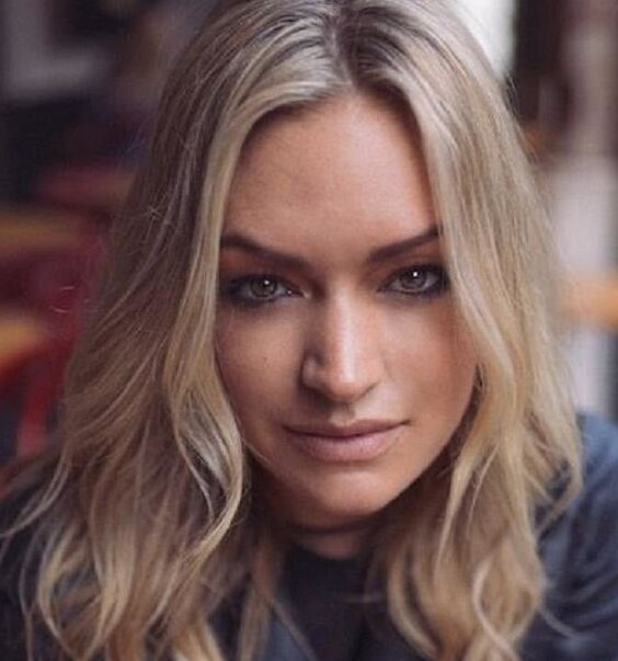 Laura Woods