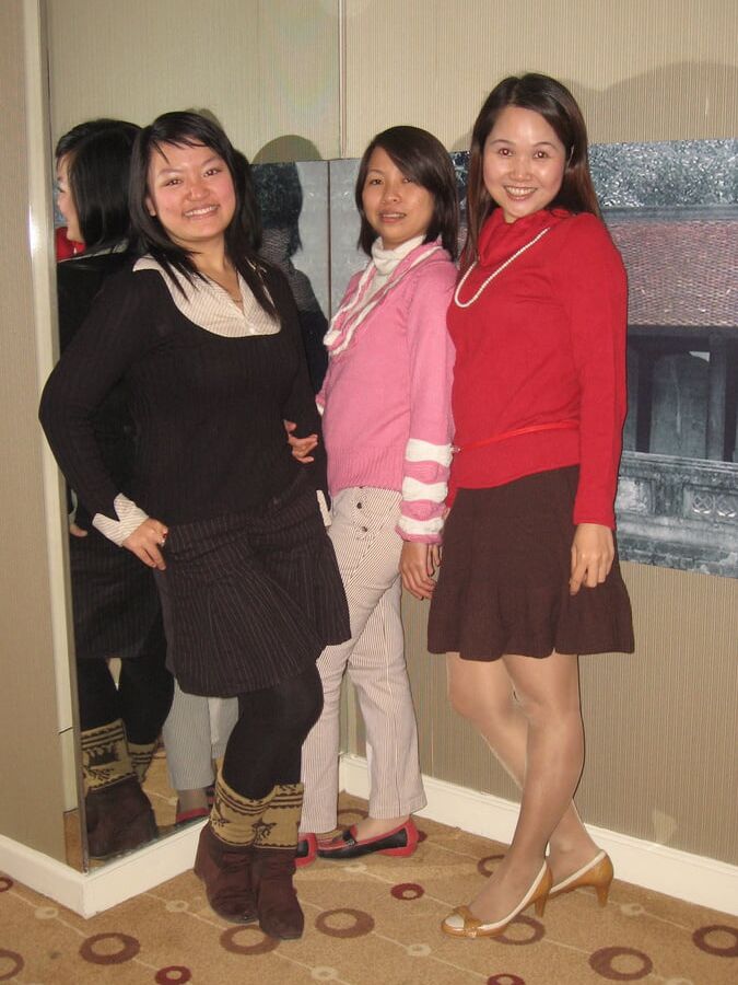 Cute Chinese Wife - Tan Pantyhose