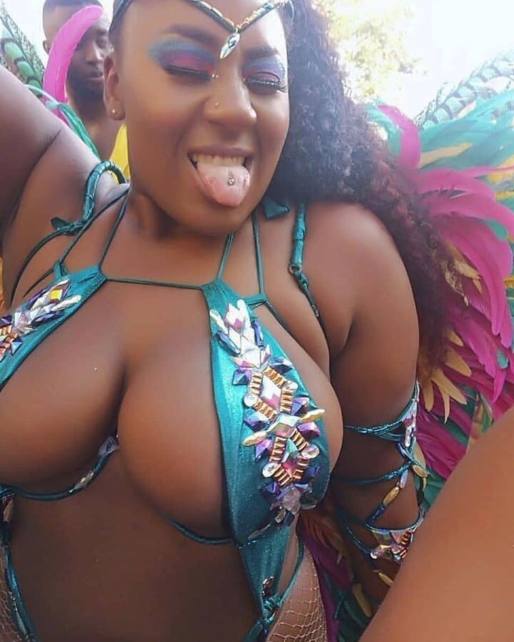Huge Tits Huge Ass