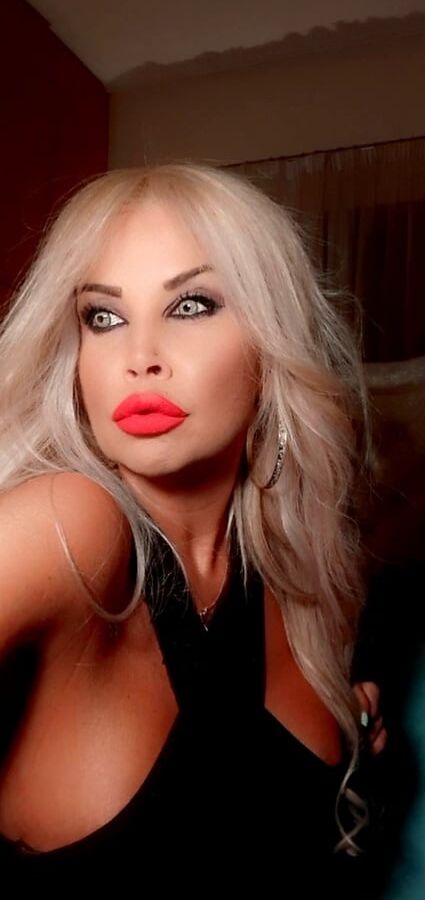 Greek Huge Tits Milf Vol
