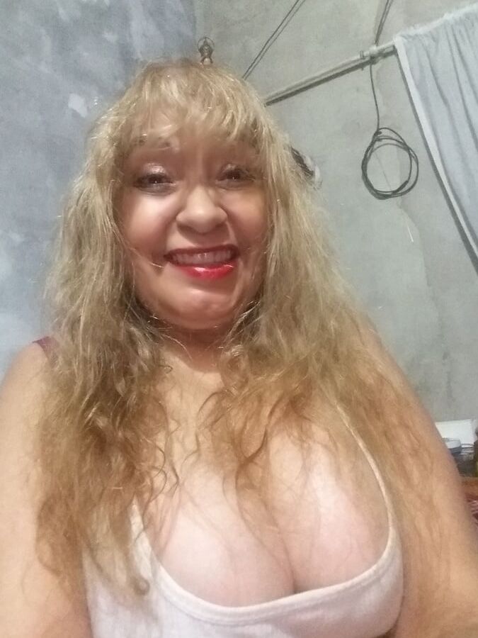 Andrea Gonzalez ... Faceb