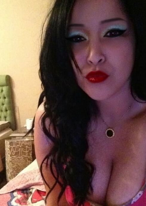 HOT ARAB SLUT