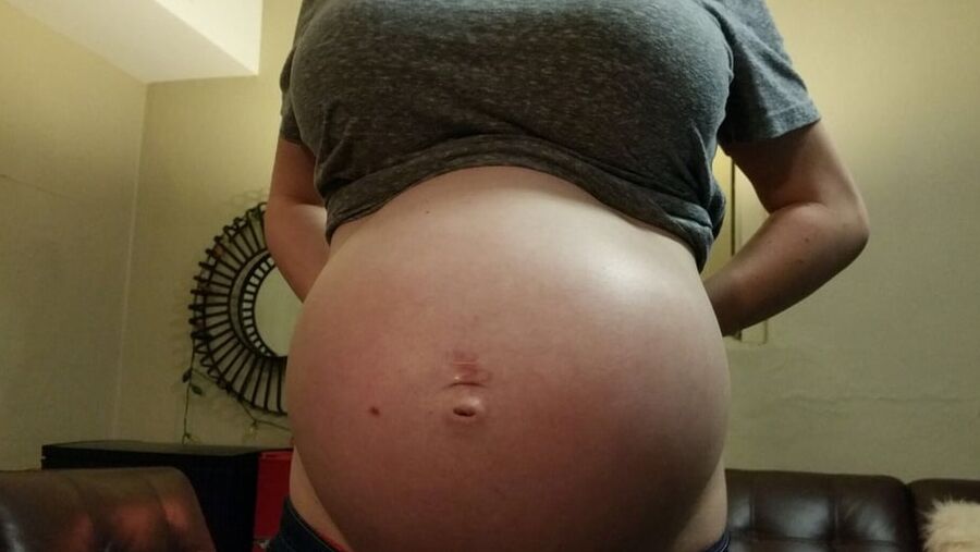 Pregnant Hottie