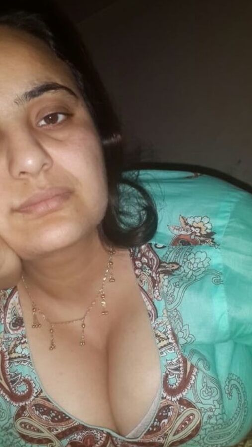 Desi BBW AUnty