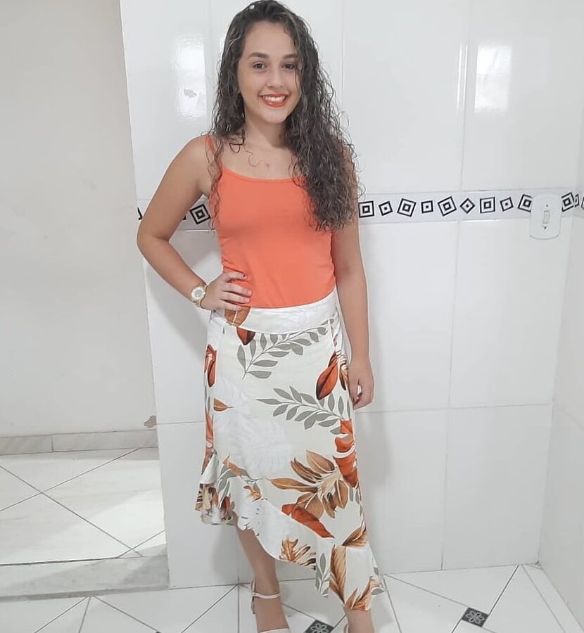 Beatriz a putinha para cum tributos