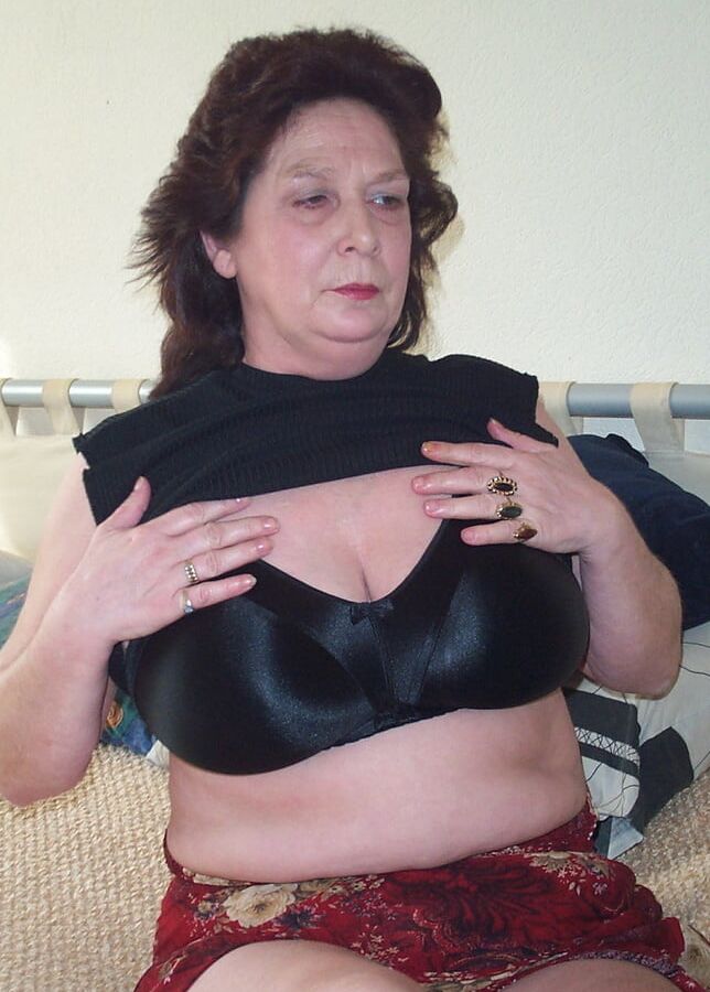 turkish older escort gulnur