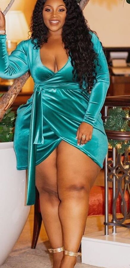 Super bbw mega thigh pear Diva