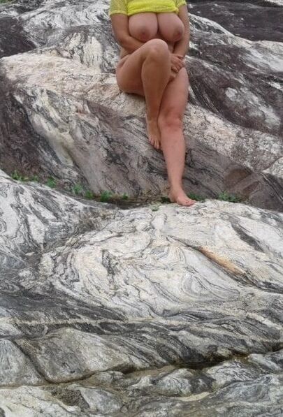 Mom with big boobs and great ass