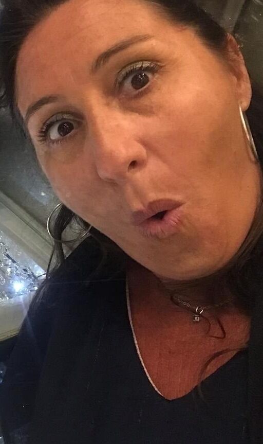 elodie grosse chienne a insulter