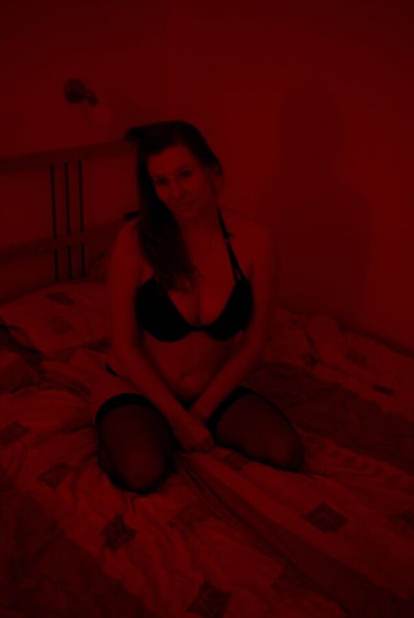 Amateur young milf