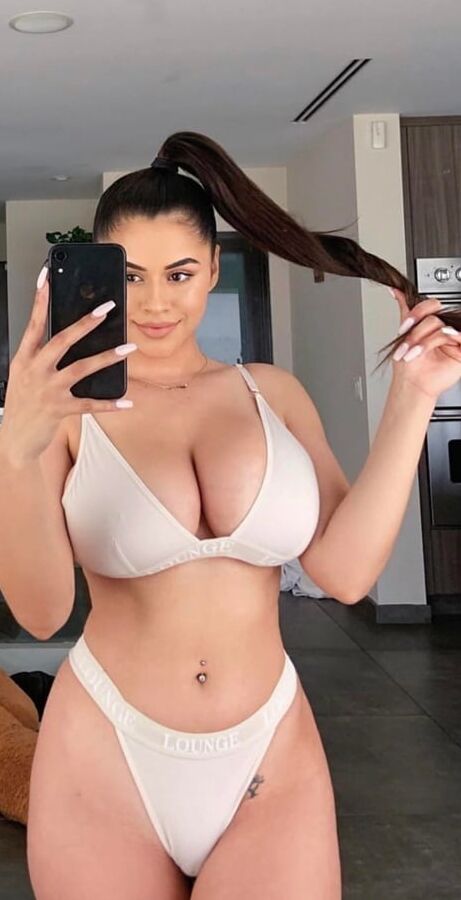 Nohelia Ramirez
