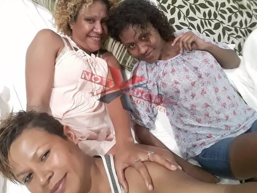PNG LESBIANS KOAP