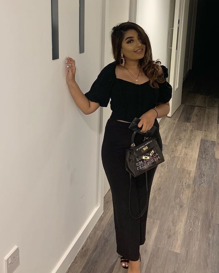 Hottest paki girl from maidenhead London pakistani classy