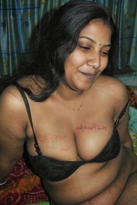 Mature Indian Desi wife hardcore pics