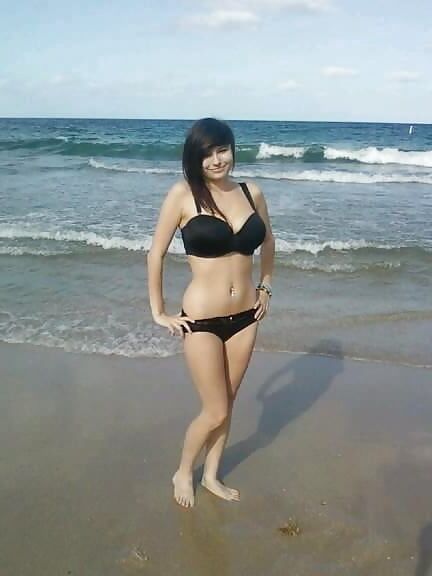 Nice Emo Slut Big Tits Exposed