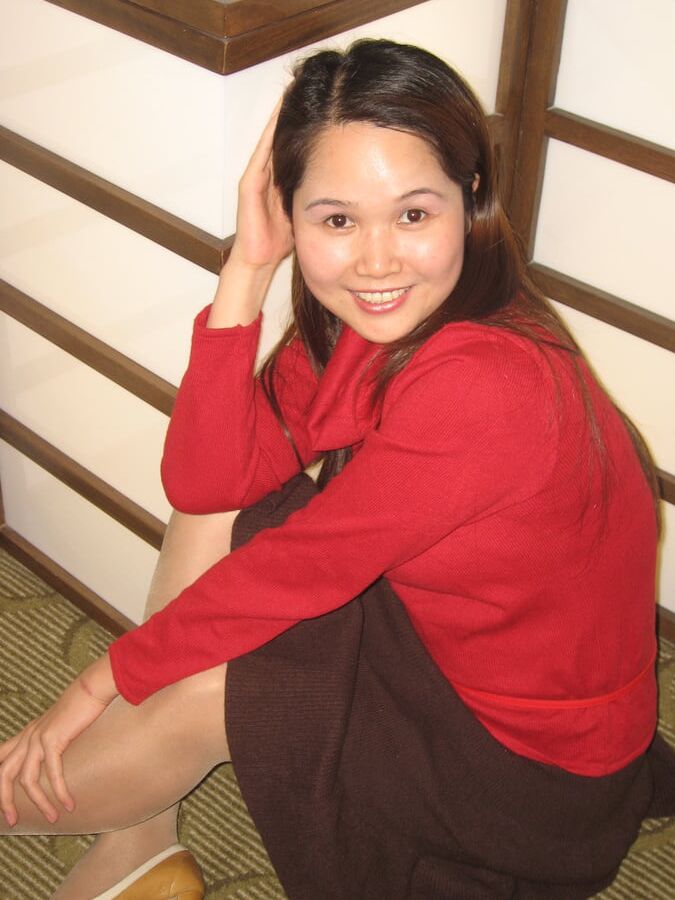 Cute Chinese Wife - Tan Pantyhose
