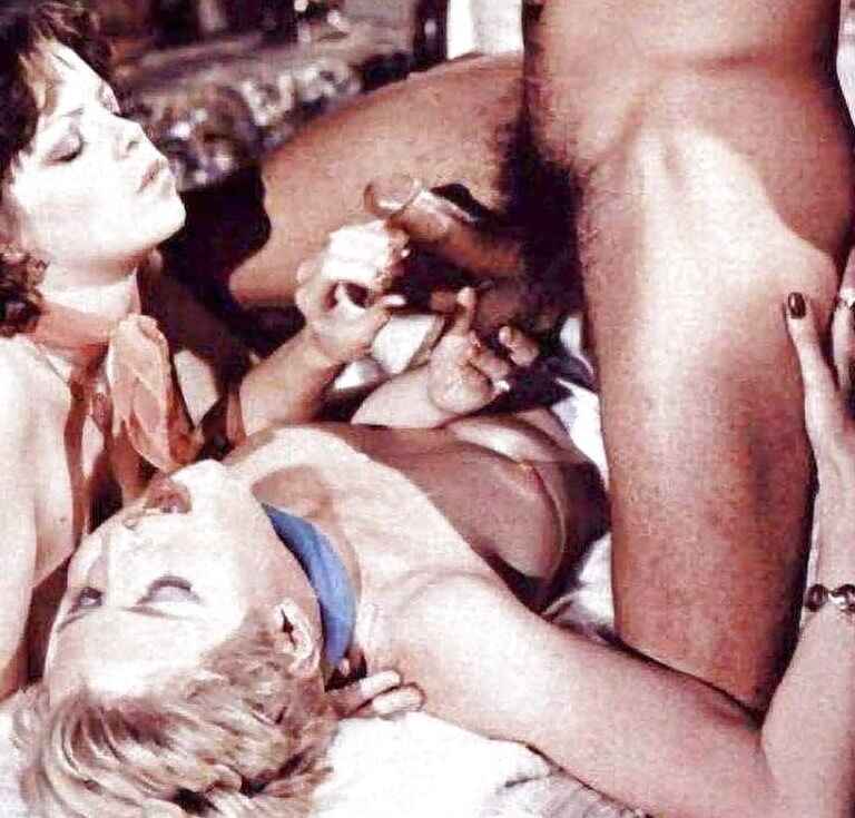 JULIET ANDERSON (The sexy hot AUNT PEG)