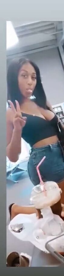 Melyssa, esthecienne chaudasse