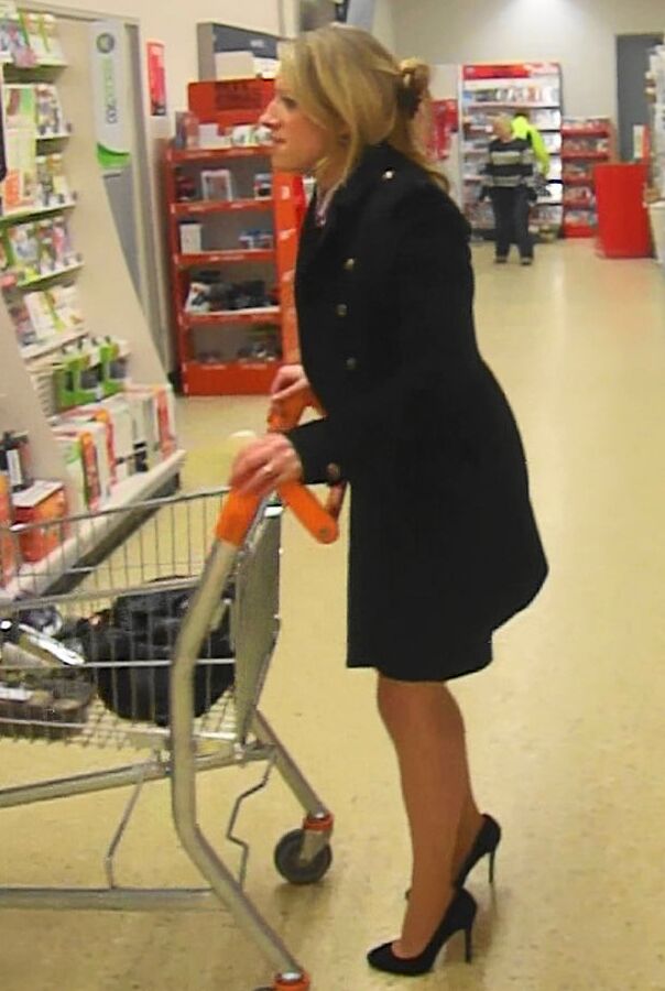 used Heels HUT seamed Nylons fetish public