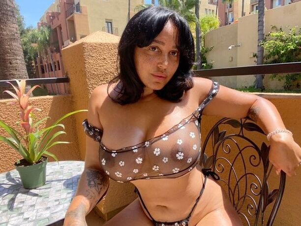 Black Women: Titties