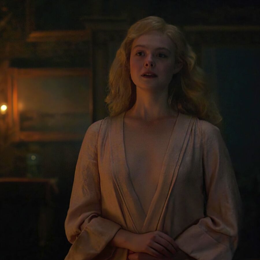 Elle Fanning - The Great SE ()