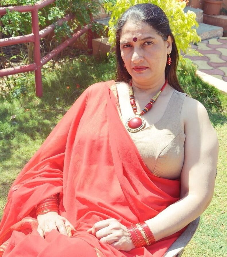 Indian Mature North Desi Mom